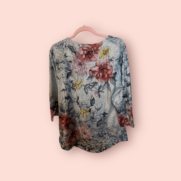 A lovely top by Style & Co in size medium - Picture 6 of 6